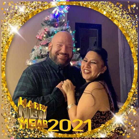 Poshmark profile picture for @latas
